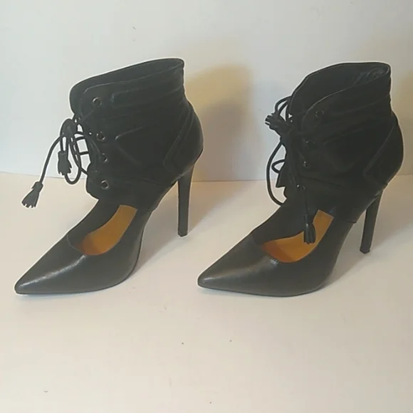 Isabella Rue Lace Up Heels Size 9 - Picture 2 of 10